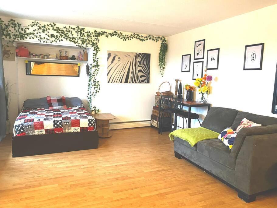 Entire Loft - Elevator - Balcony - Free P - 10M Downtown Appartement Québec Buitenkant foto